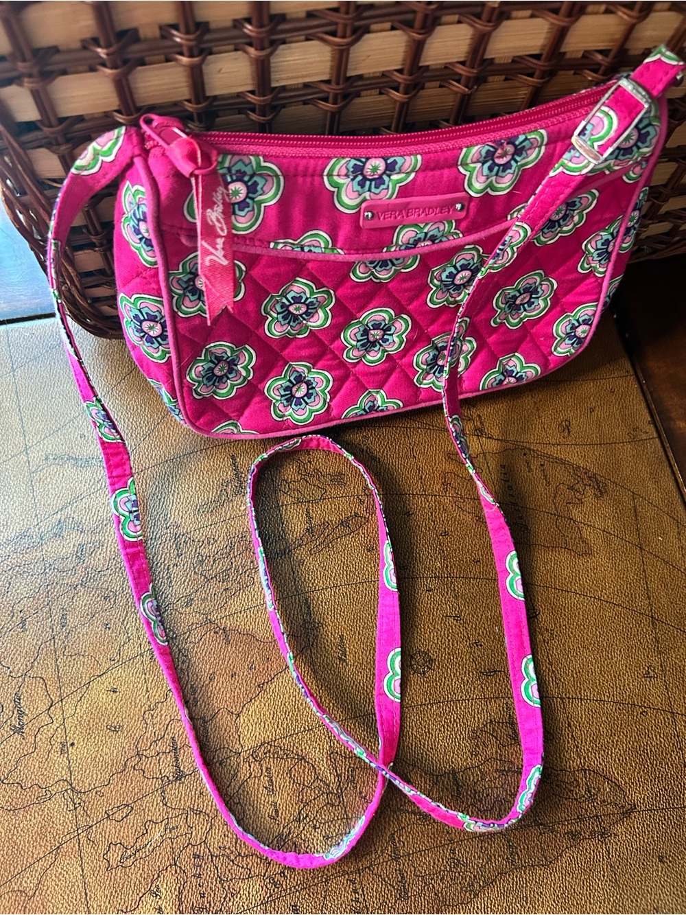 Vera Bradley Pink Swirls Flowers Quilted hipster crossbody purse - Picture 8 of 10